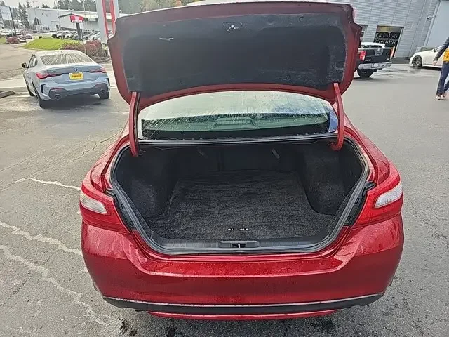 SEMINUEVOS NISSAN Altima a Estados en autogozo