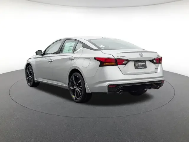 Nuevos NISSAN ALTIMA à Estados chez autogozo