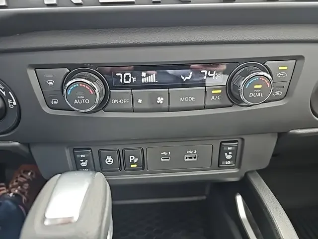 Nuevos NISSAN FRONTIER à Estados chez autogozo