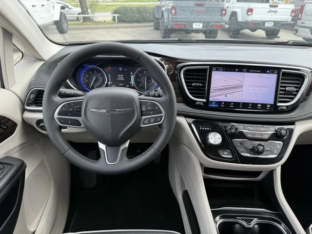 SEMINUEVOS CHRYSLER Pacifica a Estados en autogozo