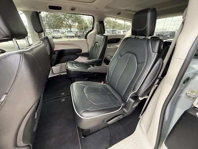 SEMINUEVOS CHRYSLER Pacifica a Estados en autogozo