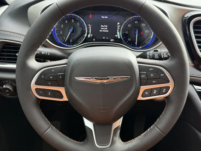 Nuevos CHRYSLER PACIFICA à Estados chez autogozo