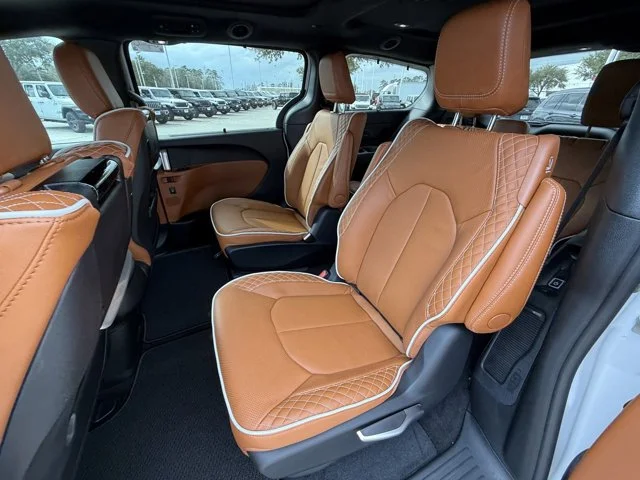 Nuevos CHRYSLER PACIFICA à Estados chez autogozo