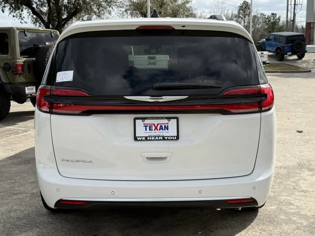 Nuevos CHRYSLER PACIFICA à Estados chez autogozo