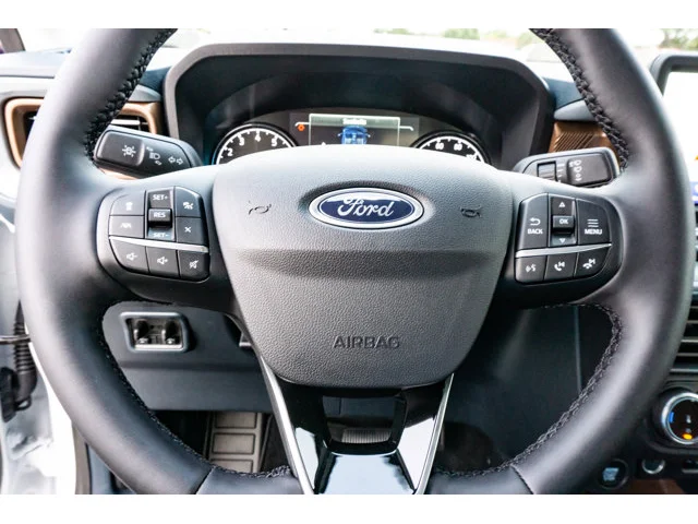 Nuevos FORD MAVERICK à Estados chez autogozo