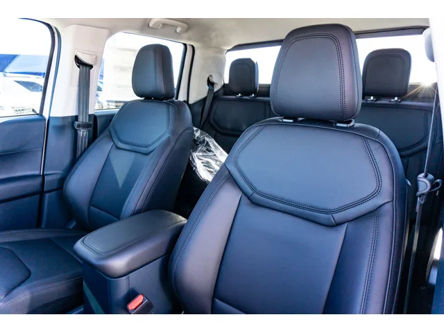 Nuevos FORD MAVERICK à Estados chez autogozo