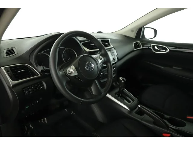 SEMINUEVOS NISSAN Sentra a Estados en autogozo