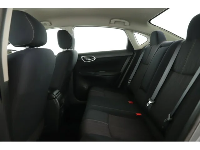 SEMINUEVOS NISSAN Sentra a Estados en autogozo