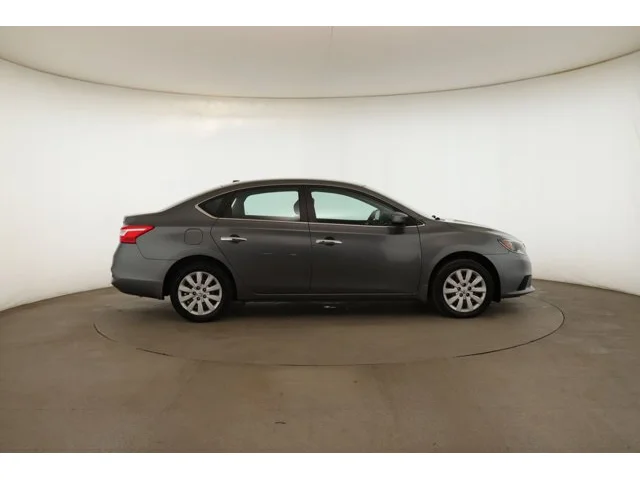 SEMINUEVOS NISSAN Sentra a Estados en autogozo