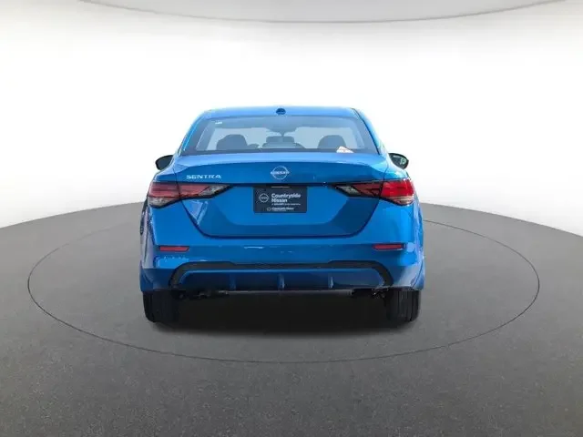Nuevos NISSAN SENTRA à Estados chez autogozo