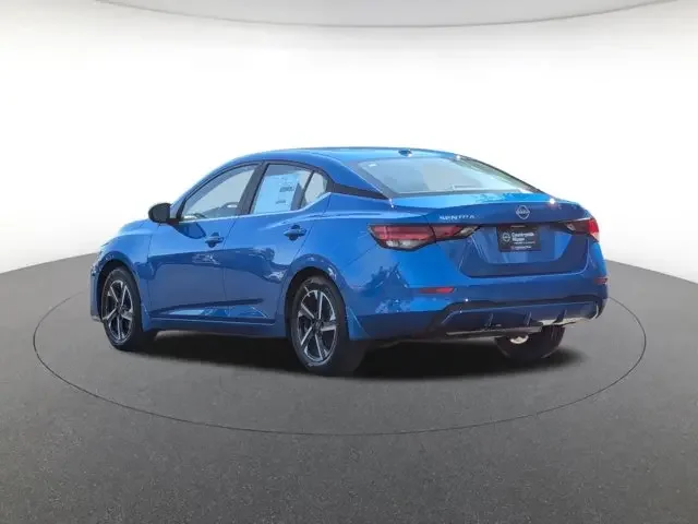 Nuevos NISSAN SENTRA à Estados chez autogozo