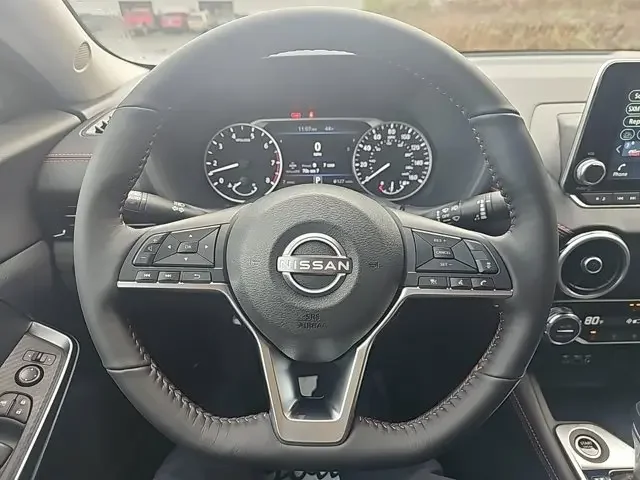 Nuevos NISSAN SENTRA à Estados chez autogozo