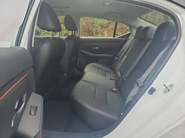 Nuevos NISSAN SENTRA à Estados chez autogozo