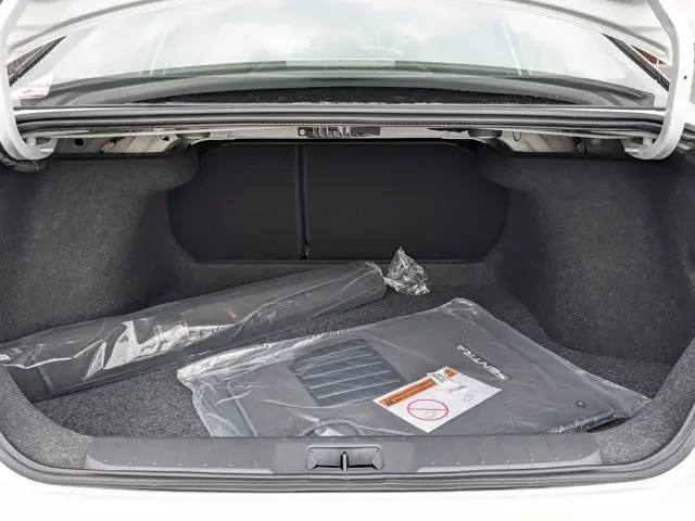 Nuevos NISSAN SENTRA à Estados chez autogozo