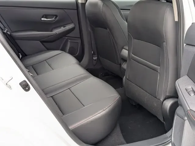 Nuevos NISSAN SENTRA à Estados chez autogozo