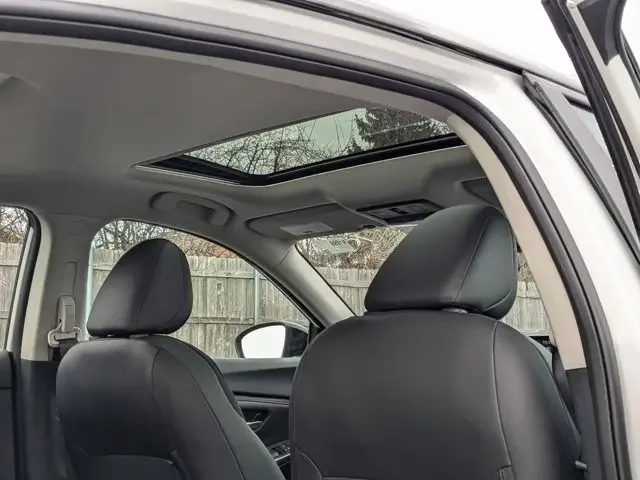 Nuevos NISSAN SENTRA à Estados chez autogozo