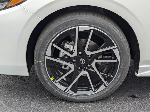 Nuevos NISSAN SENTRA à Estados chez autogozo
