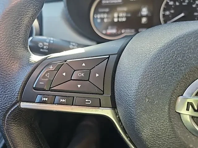 SEMINUEVOS NISSAN Versa a Estados en autogozo