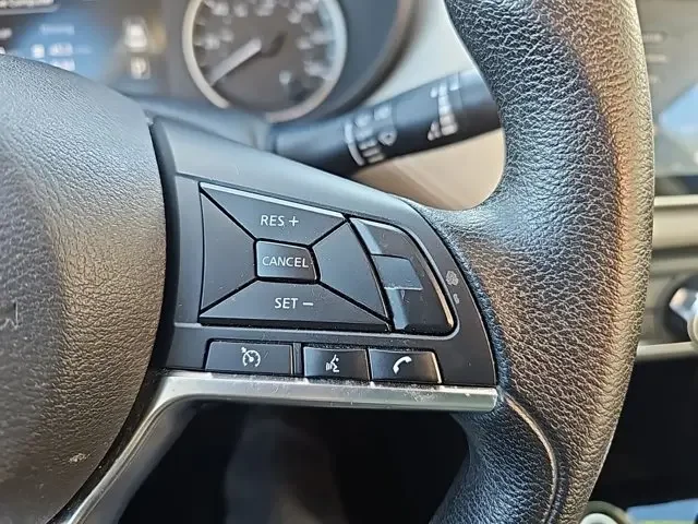 SEMINUEVOS NISSAN Versa a Estados en autogozo