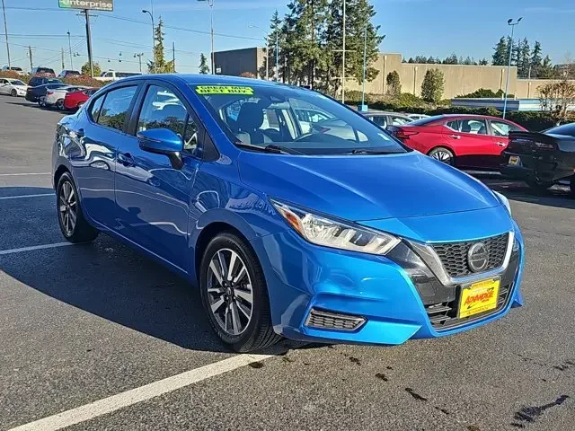 SEMINUEVOS NISSAN Versa a Estados en autogozo