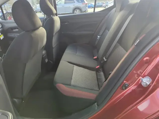 Nuevos NISSAN VERSA à Estados chez autogozo