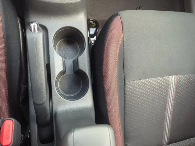 Nuevos NISSAN VERSA à Estados chez autogozo