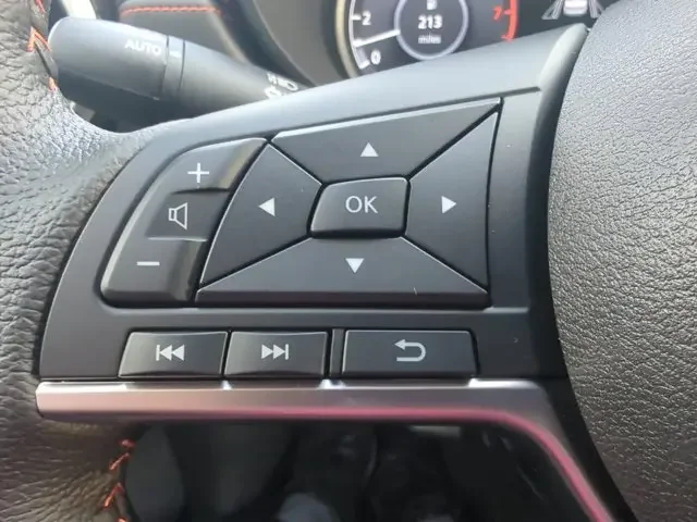 Nuevos NISSAN VERSA à Estados chez autogozo