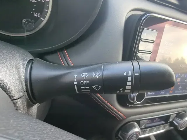 Nuevos NISSAN VERSA à Estados chez autogozo