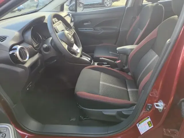 Nuevos NISSAN VERSA à Estados chez autogozo