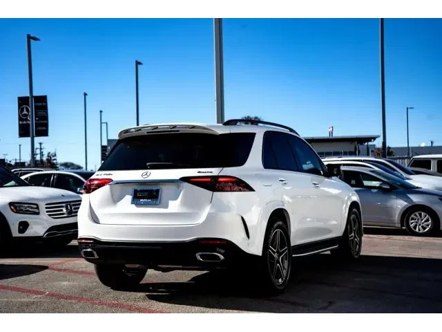 Nuevos MERCEDES-BENZ GLE à Estados chez autogozo