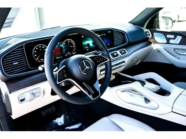 Nuevos MERCEDES-BENZ GLE à Estados chez autogozo
