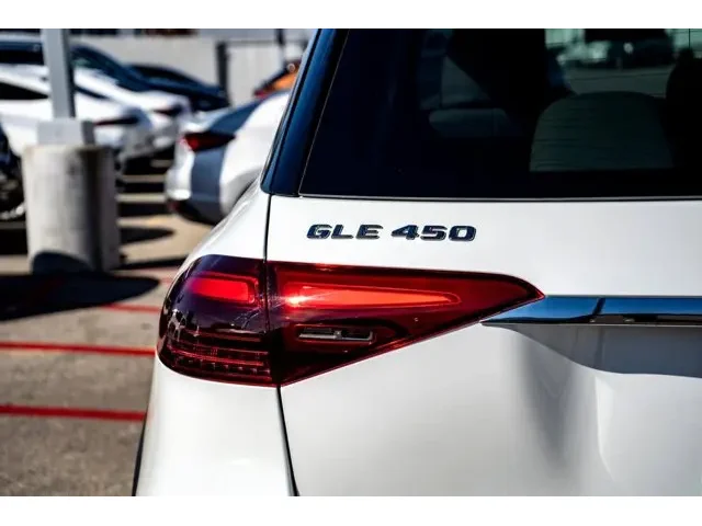 Nuevos MERCEDES-BENZ GLE à Estados chez autogozo