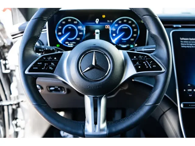 SEMINUEVOS MERCEDES-BENZ EQE a Estados en autogozo