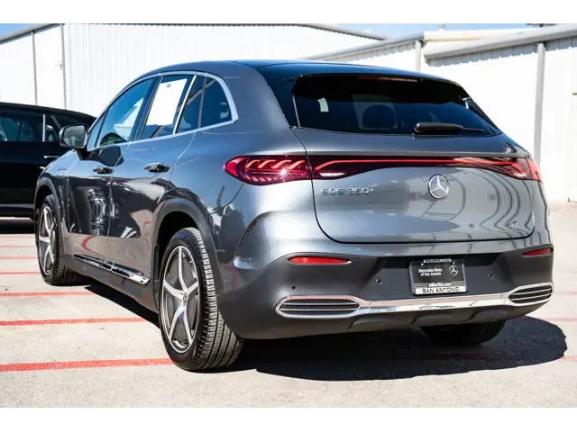 SEMINUEVOS MERCEDES-BENZ EQE a Estados en autogozo