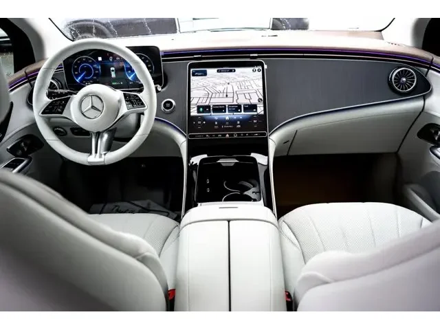 Nuevos MERCEDES-BENZ EQE à Estados chez autogozo