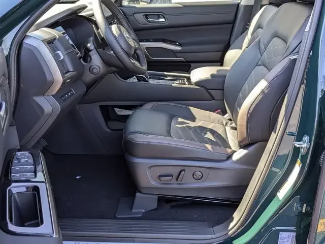 Nuevos NISSAN PATHFINDER à Estados chez autogozo