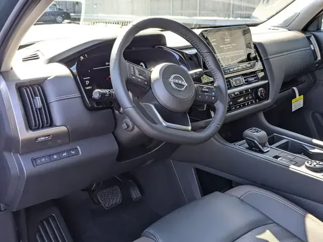 Nuevos NISSAN PATHFINDER à Estados chez autogozo