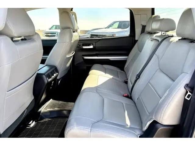 SEMINUEVOS TOYOTA Tundra 4WD a Estados en autogozo