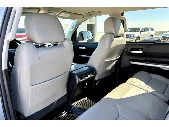 SEMINUEVOS TOYOTA Tundra 4WD a Estados en autogozo