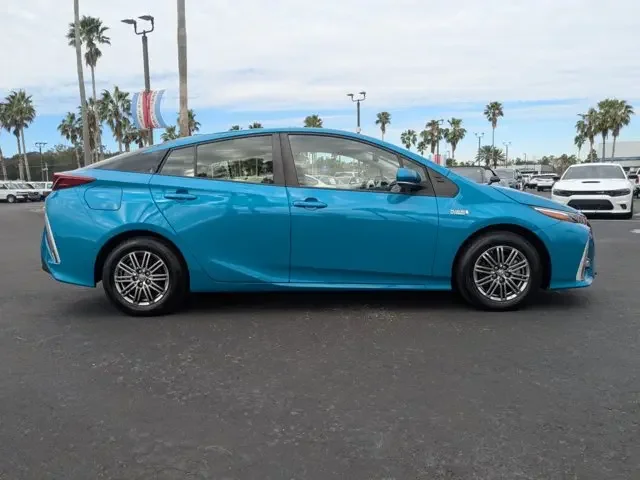 SEMINUEVOS TOYOTA Prius Prime a Estados en autogozo