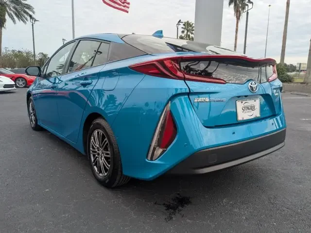 SEMINUEVOS TOYOTA Prius Prime a Estados en autogozo