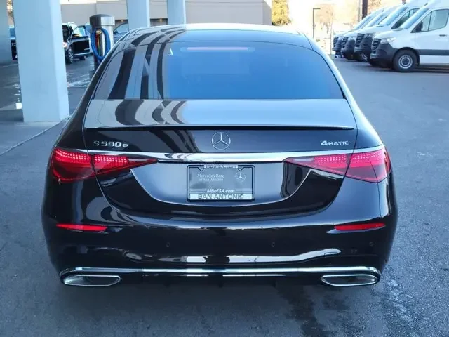 Nuevos MERCEDES-BENZ S-CLASS à Estados chez autogozo