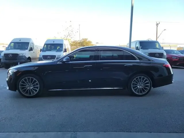 Nuevos MERCEDES-BENZ S-CLASS à Estados chez autogozo