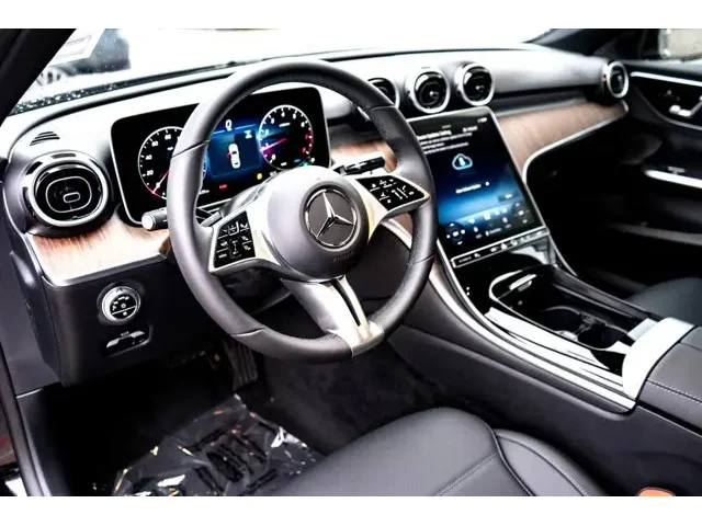 Nuevos MERCEDES-BENZ C-CLASS à Estados chez autogozo