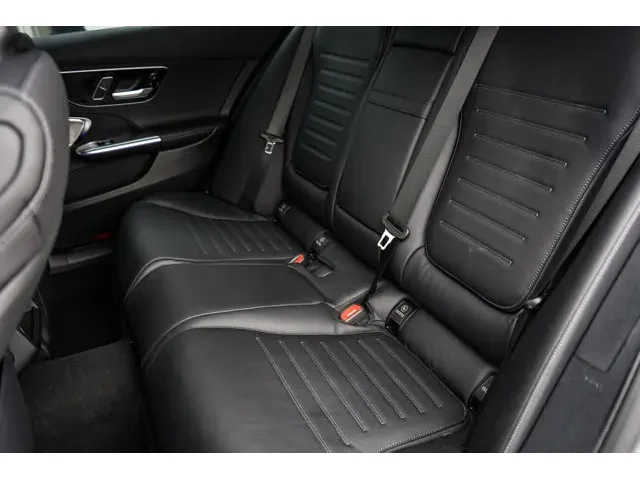 Nuevos MERCEDES-BENZ C-CLASS à Estados chez autogozo