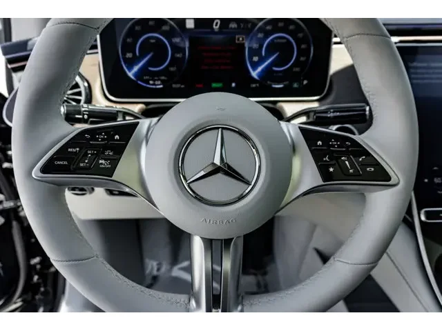SEMINUEVOS MERCEDES-BENZ EQE a Estados en autogozo