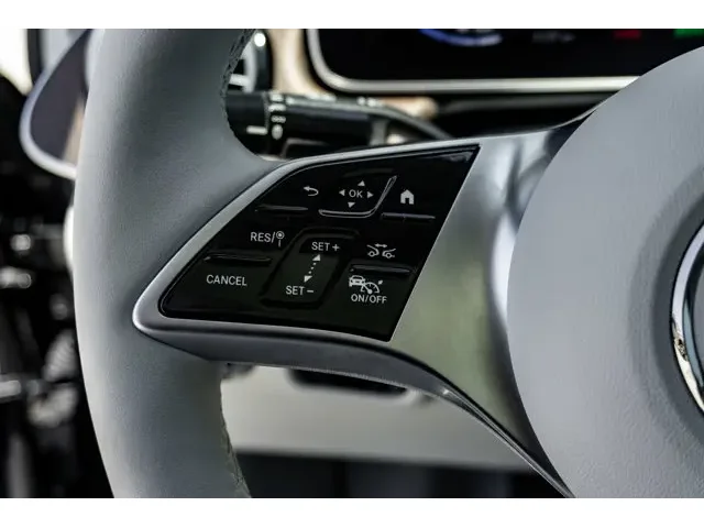 SEMINUEVOS MERCEDES-BENZ EQE a Estados en autogozo