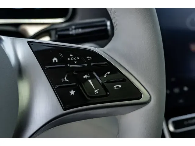 SEMINUEVOS MERCEDES-BENZ EQE a Estados en autogozo