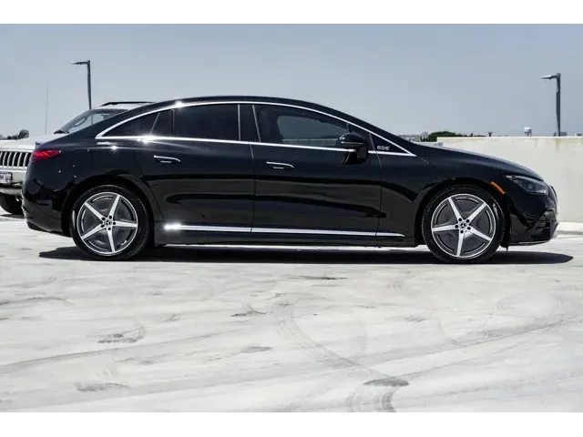 SEMINUEVOS MERCEDES-BENZ EQE a Estados en autogozo
