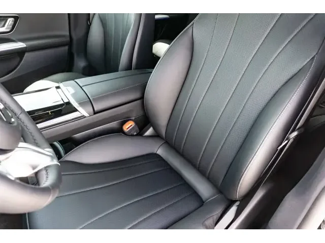 Nuevos MERCEDES-BENZ EQE à Estados chez autogozo